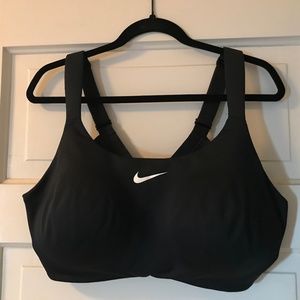Black Nike Sports Bra 40DD
